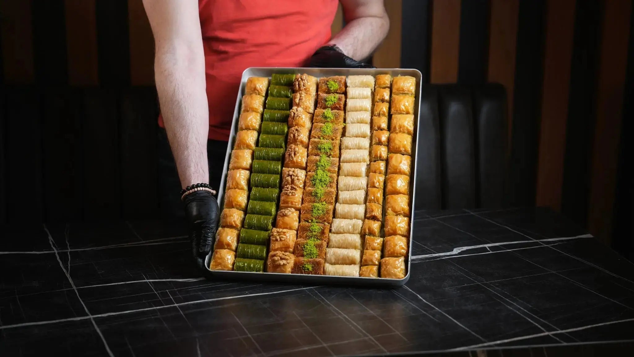 Geschenk Blech Premium Baklava - ca. 3.2 kg