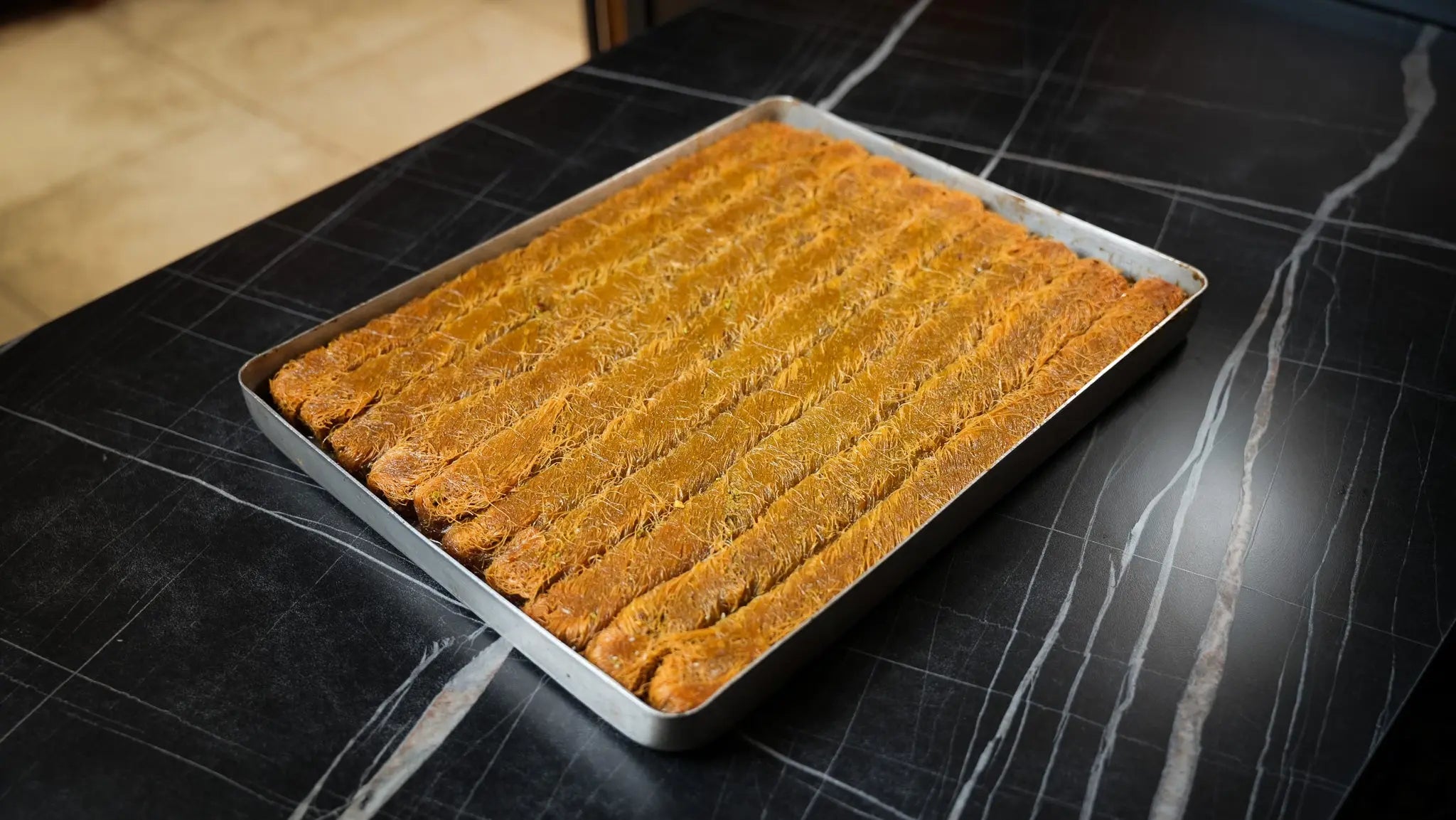 Ausgerolltes Engelshaar (Kadayif) mit Pistazien Blech | ca. 4 kg - Back-Lava