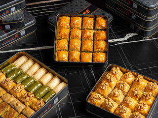 Geschenk Box Gold – Kuru Baklava mit Pistazien
