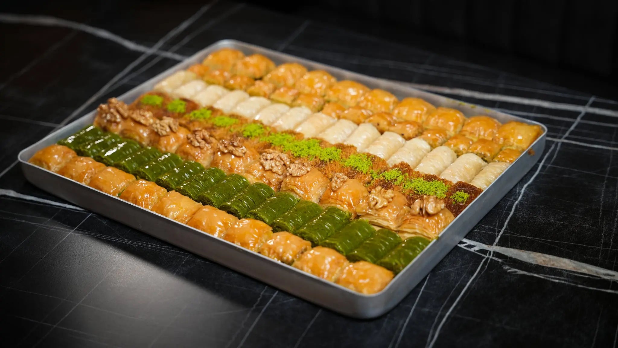 Geschenk Blech Premium Baklava - ca. 3.2 kg 