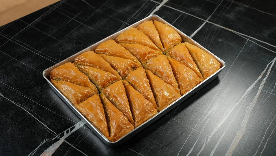Karotten-Scheiben Baklava (Havuç Dilimi) mit Pistazien, Detailaufnahme